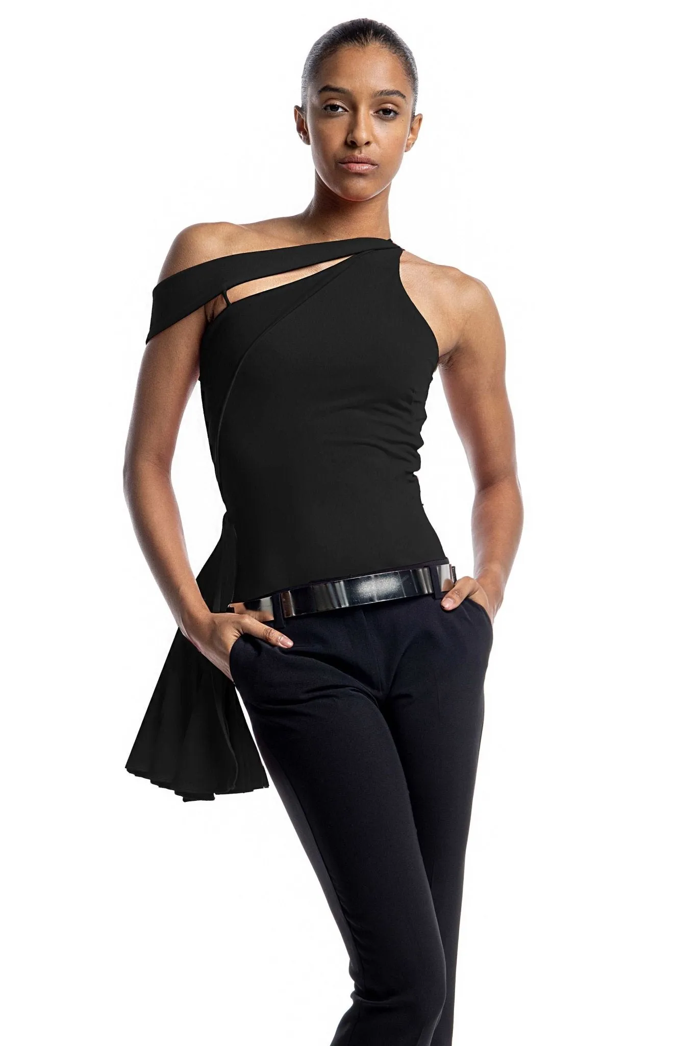 Corynth | Sleek Silhouette: Draped Knit Top