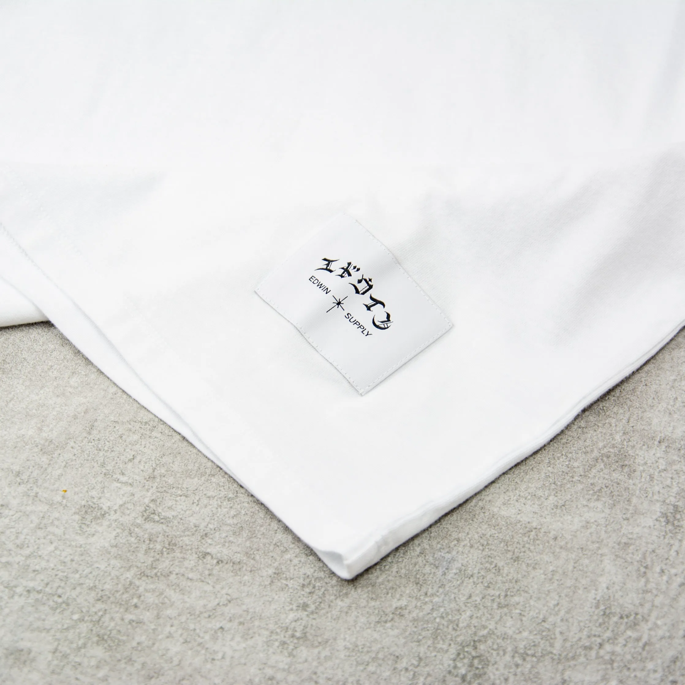 Edwin Beetle S/S Tee - White