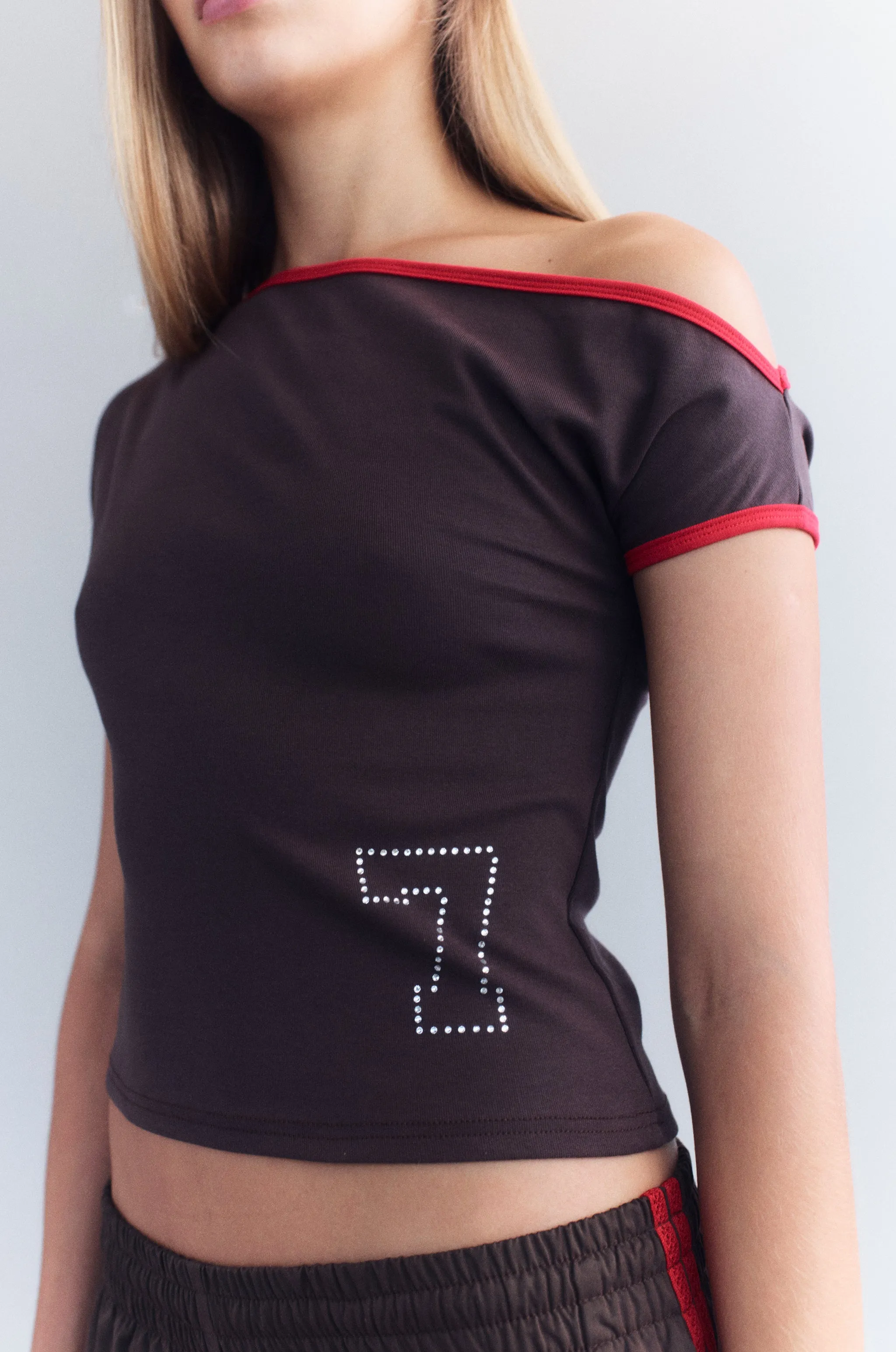 Lucky Seven Tee | Brown