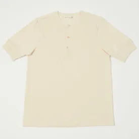 Merz b. Schwanen 207 Short Sleeve Henley - Nature